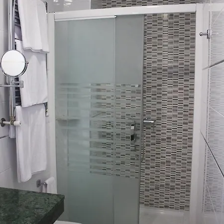 Infante Hotel 3*