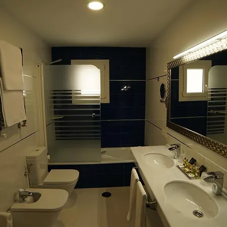 Infante Hotel 3*